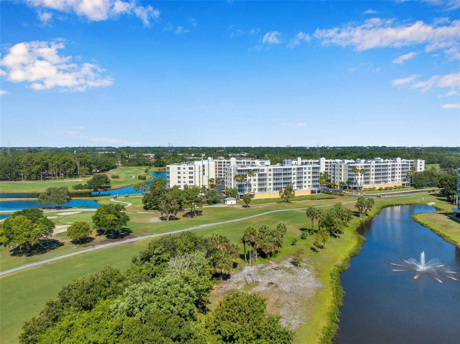 1200 COUNTRY CLUB DRIVE, #3105, Largo, FL 33771 1200 COUNTRY CLUB DRIVE, #3105, Largo, FL 33771