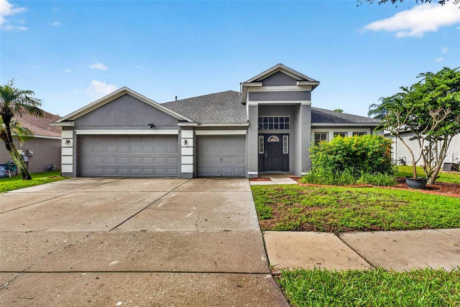 Property photo for 2605 VALENCIA GROVE DRIVE, Valrico, FL