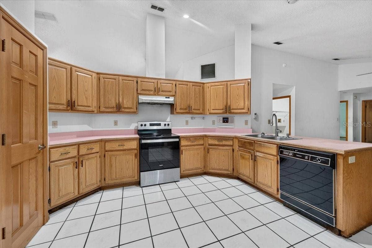 344 N FREDERICK AVENUE, Daytona Beach, FL 32114