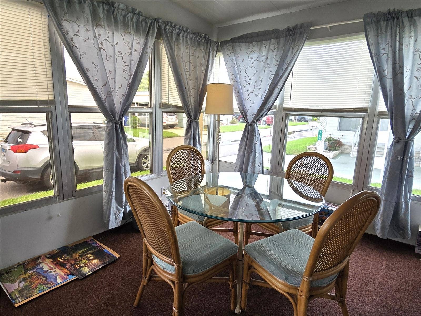 2122 WATERVIEW DRIVE, Holiday, FL 34691 Enclosed front porch Florida room