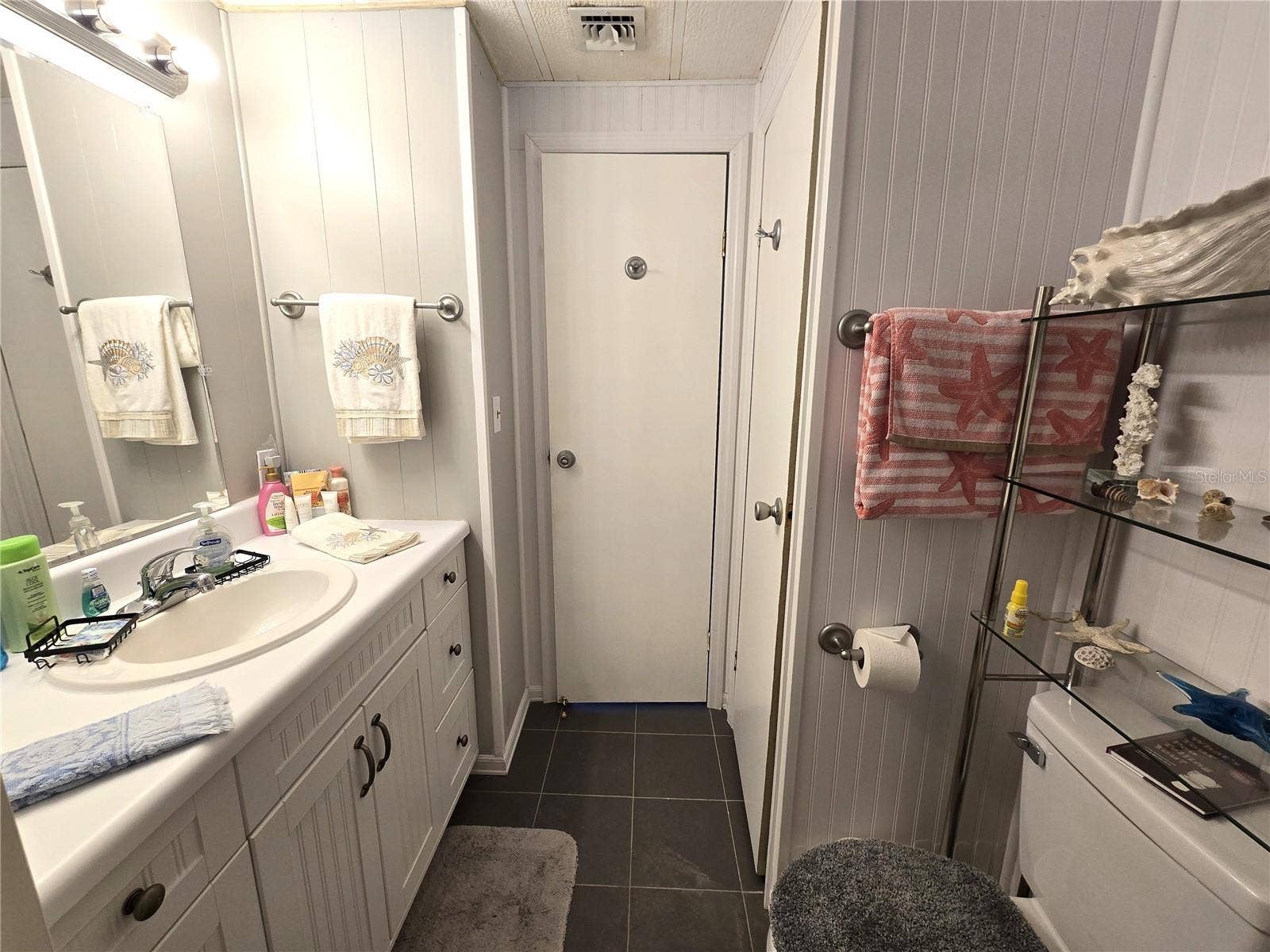 2122 WATERVIEW DRIVE, Holiday, FL 34691 2122 WATERVIEW DRIVE, Holiday, FL 34691