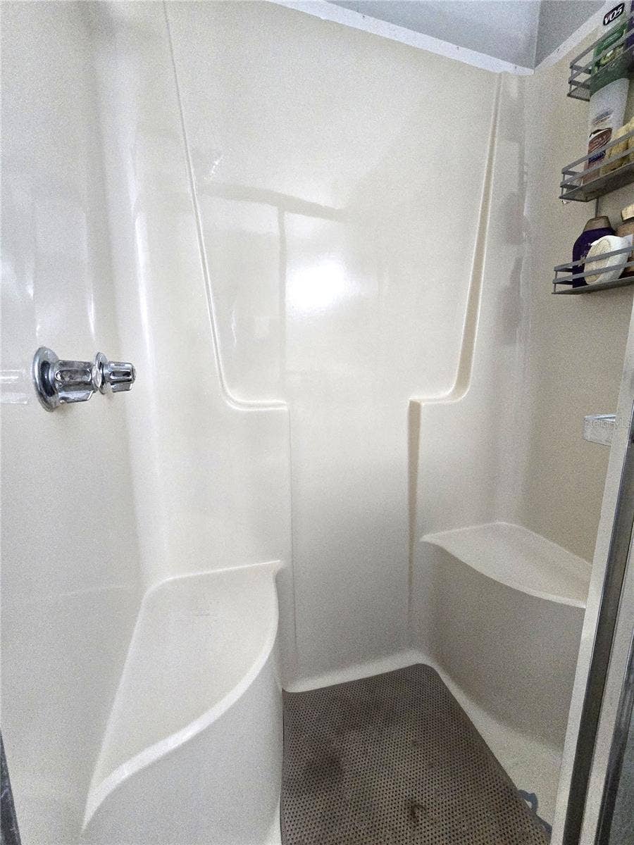2122 WATERVIEW DRIVE, Holiday, FL 34691 Primary bathroom shower