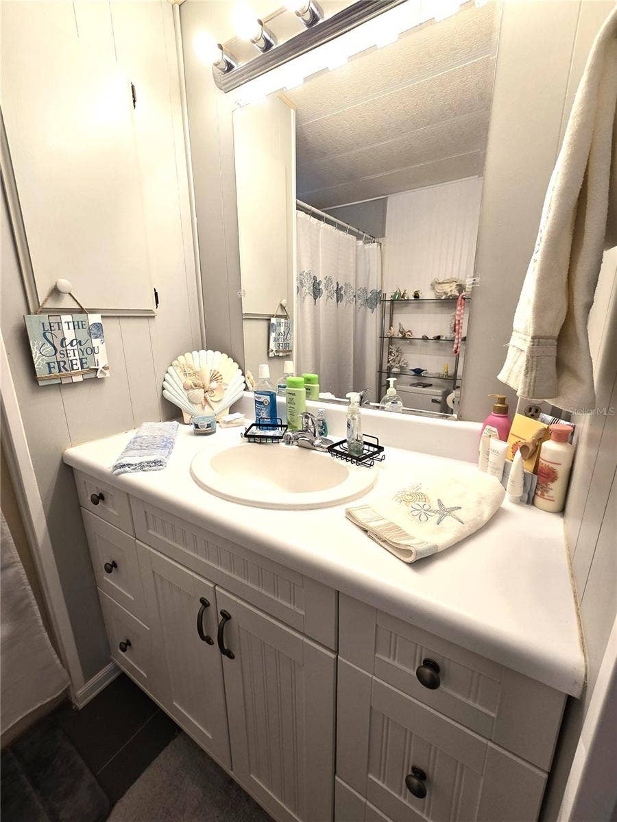 2122 WATERVIEW DRIVE, Holiday, FL 34691 2122 WATERVIEW DRIVE, Holiday, FL 34691