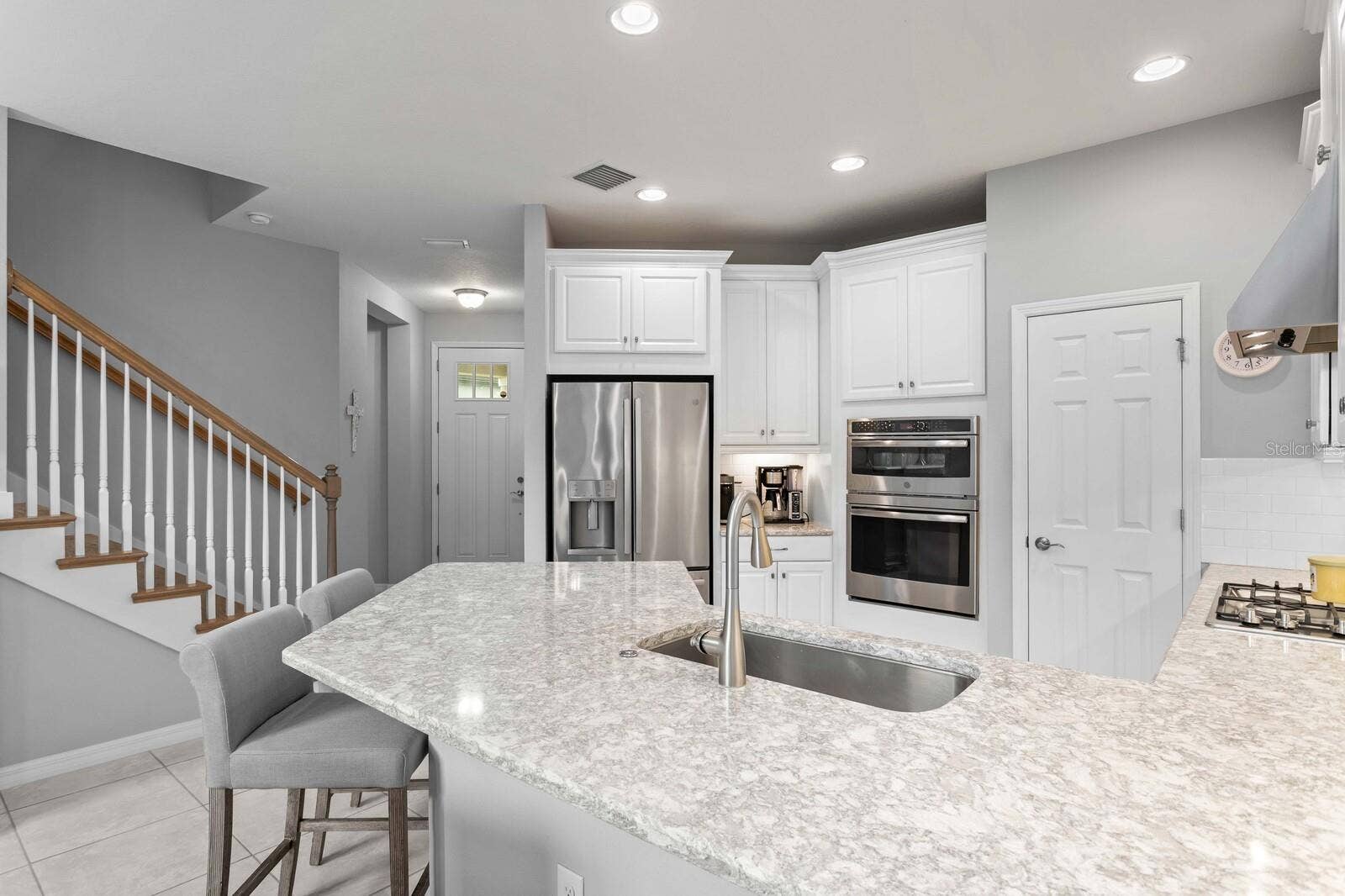 8524 ARABELLA LANE, Seminole, FL 33777 8524 ARABELLA LANE, Seminole, FL 33777