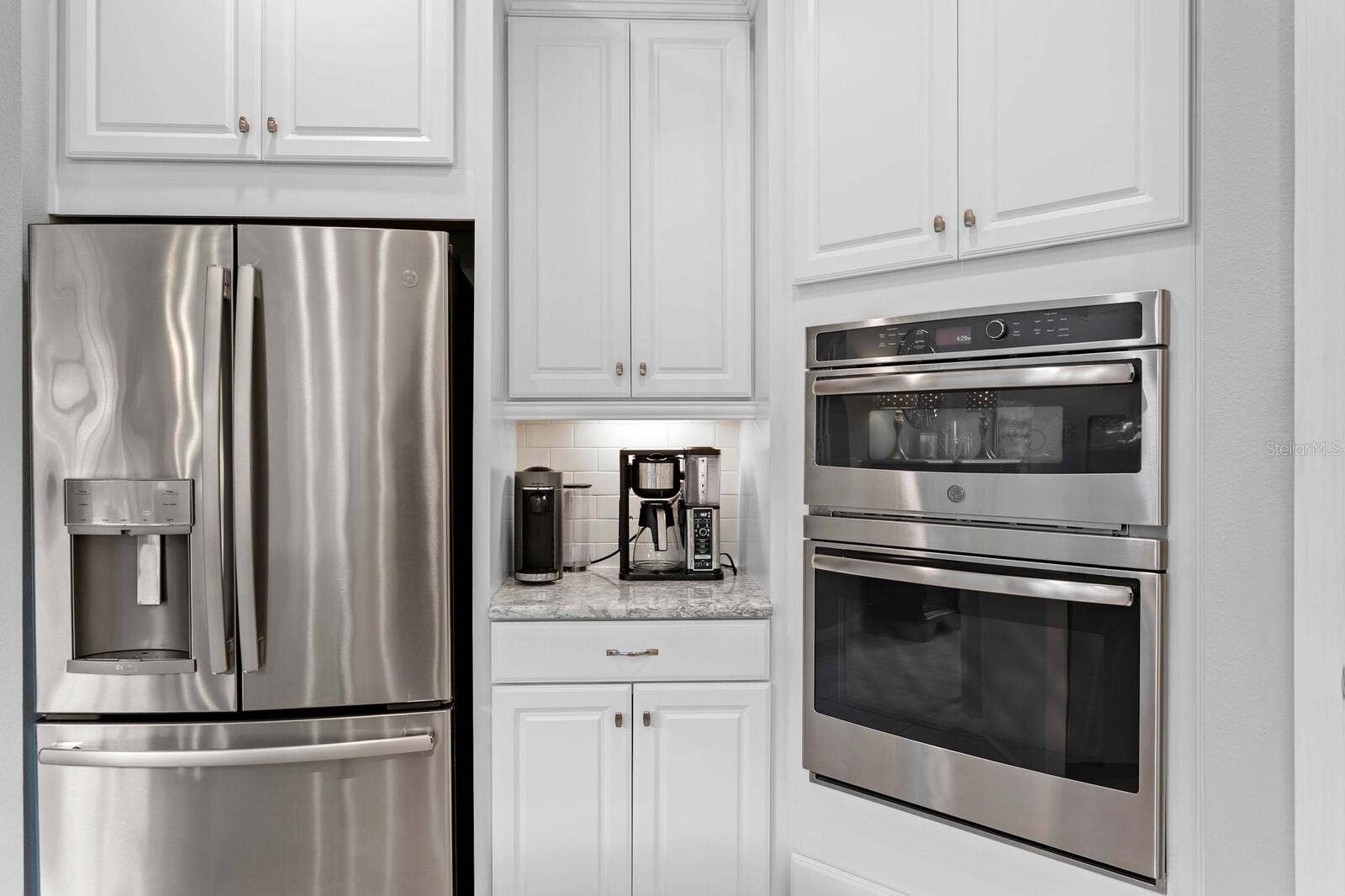 8524 ARABELLA LANE, Seminole, FL 33777 8524 ARABELLA LANE, Seminole, FL 33777