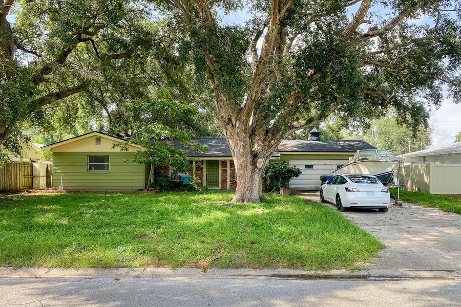 Property photo for 810 ORANGE VIEW DRIVE, Largo, FL