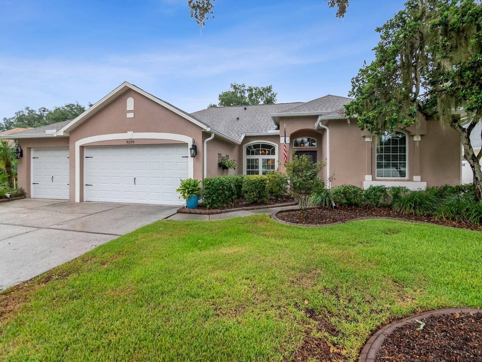 9209 WATERBIRD DRIVE, Riverview, FL 33578 9209 WATERBIRD DRIVE, Riverview, FL 33578