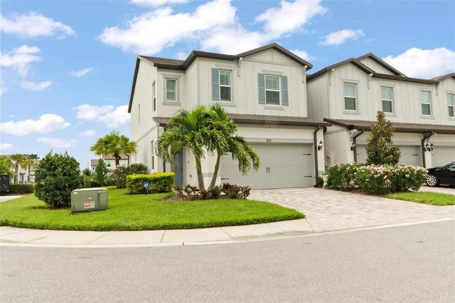 Property photo for 351 SURFSIDE AVENUE NE, St Petersburg, FL
