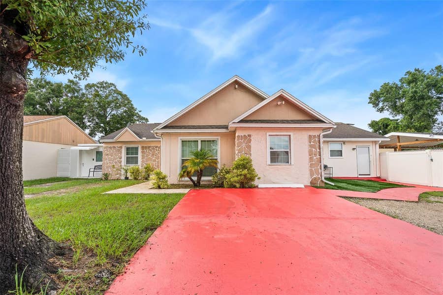 Property photo for 8903 CAMINO VILLA, Tampa, FL