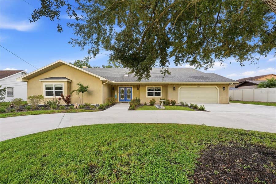Property photo for 15127 PENNINGTON ROAD, Tampa, FL
