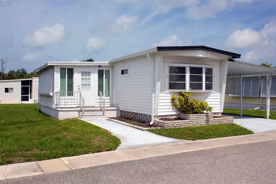 Property photo for 5690 FORSYTHIA ROAD, Venice, FL