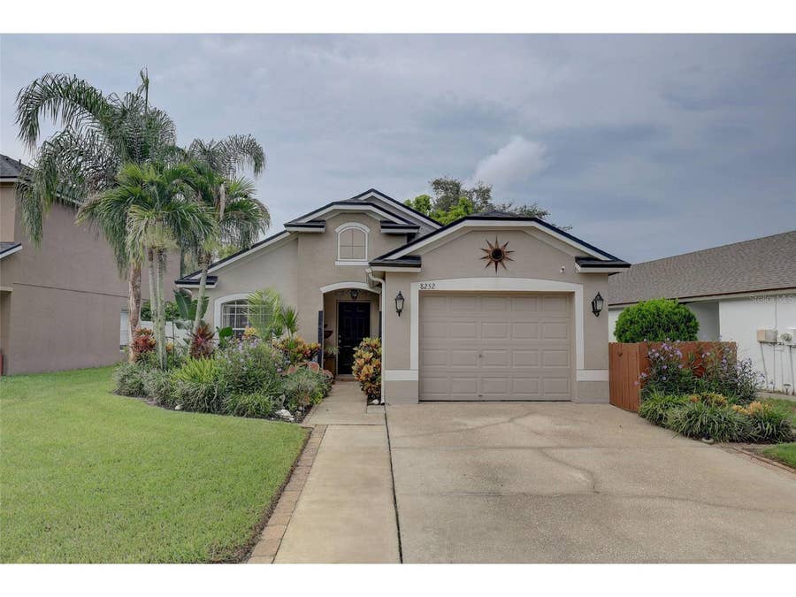 Property photo for 8252 CRESCENT MOON DRIVE, New Port Richey, FL