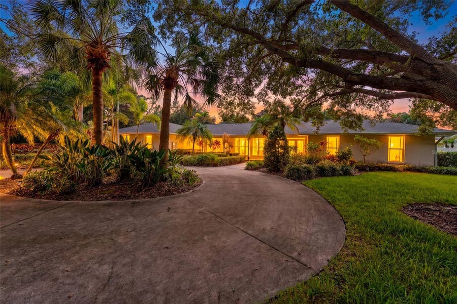 Property photo for 2109 MEADOW BROOK DRIVE, Clearwater, FL