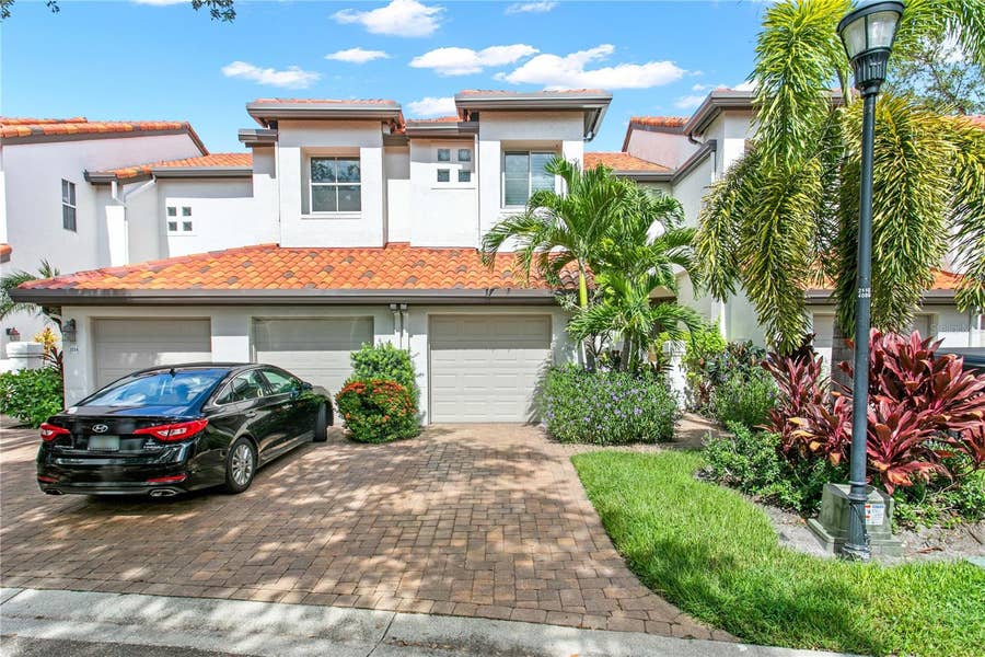 Property photo for 1116 SHIPWATCH CIRCLE, Tampa, FL