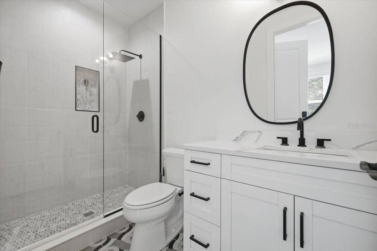 4917 N NEBRASKA AVENUE, Tampa, FL 33603 First floor on suite bathroom