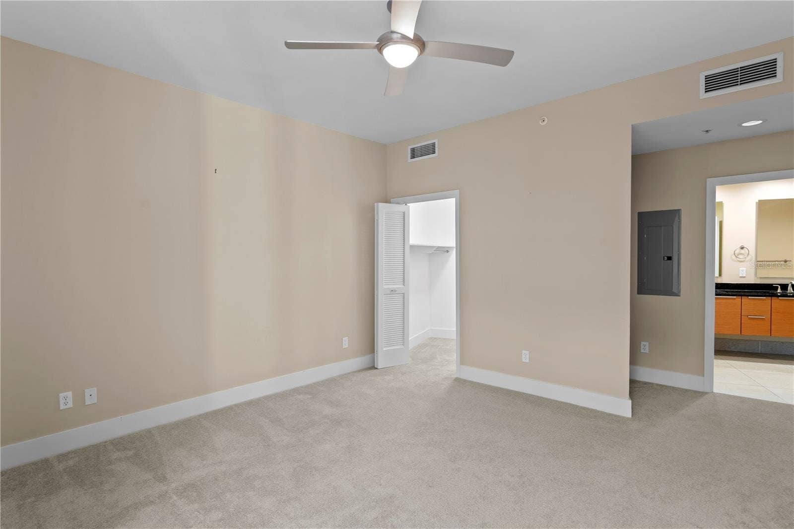 175 1ST STREET S, #303, St Petersburg, FL 33701 Primary Bedroom