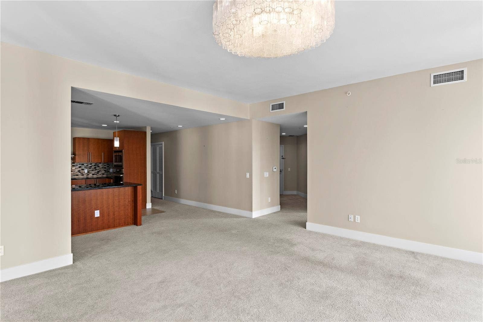 175 1ST STREET S, #303, St Petersburg, FL 33701 175 1ST STREET S, #303, St Petersburg, FL 33701