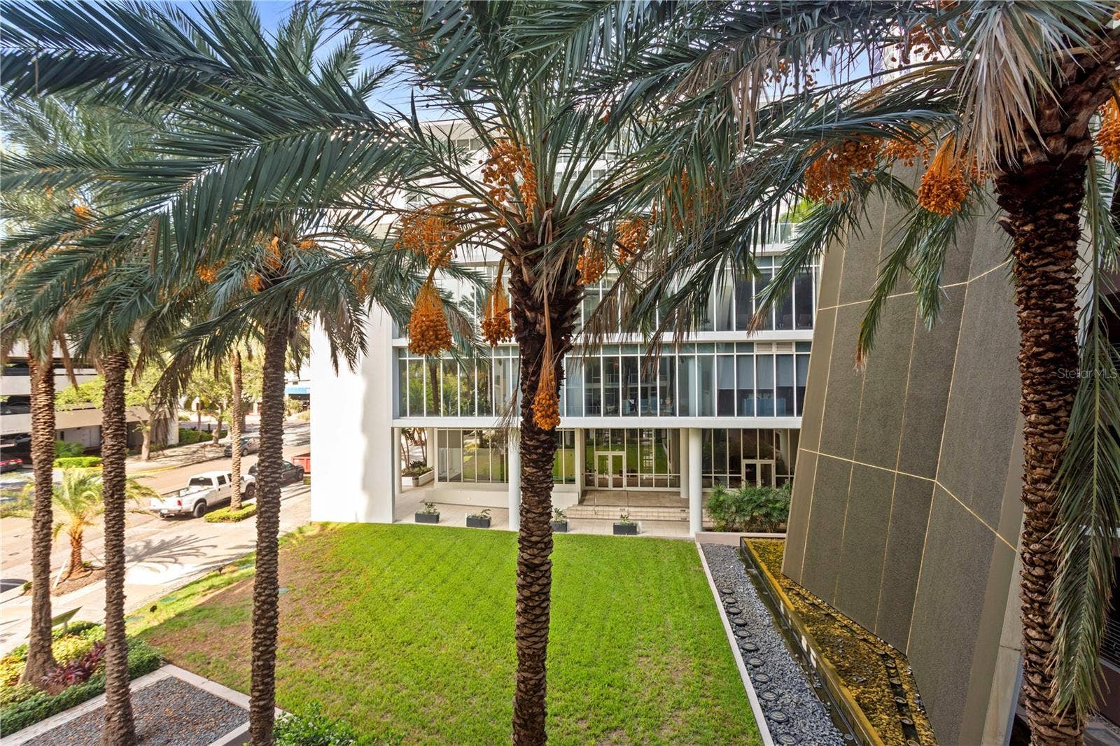175 1ST STREET S, #303, St Petersburg, FL 33701 Balkony view