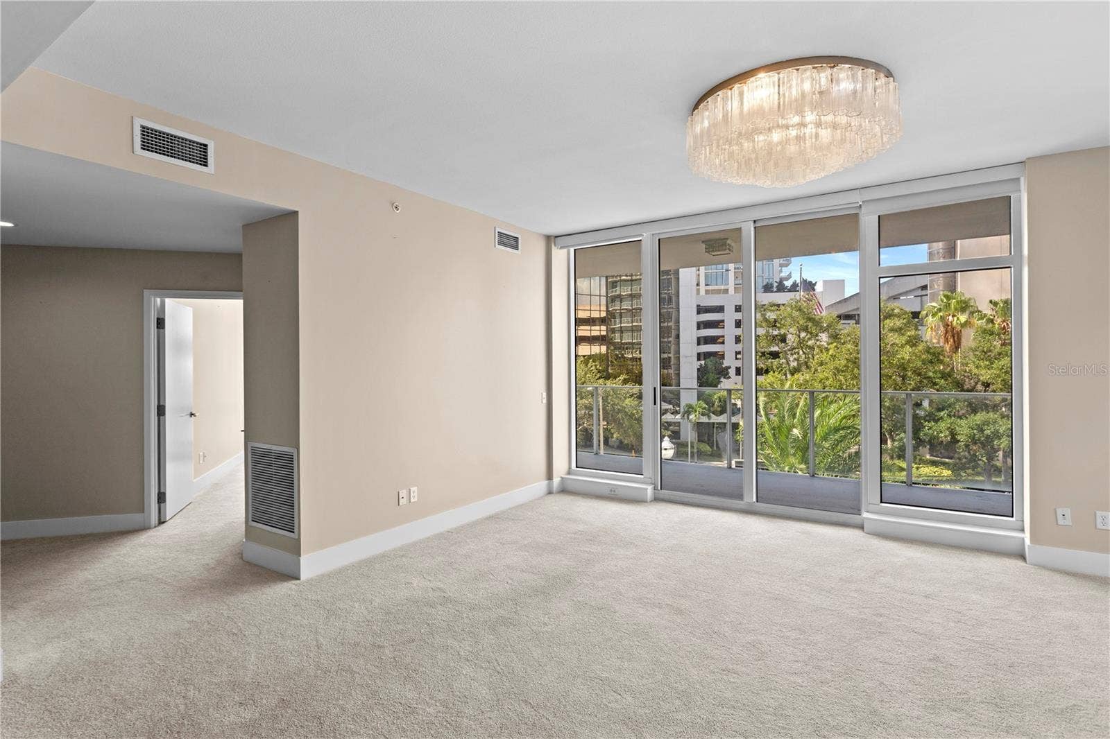 175 1ST STREET S, #303, St Petersburg, FL 33701 Living Room