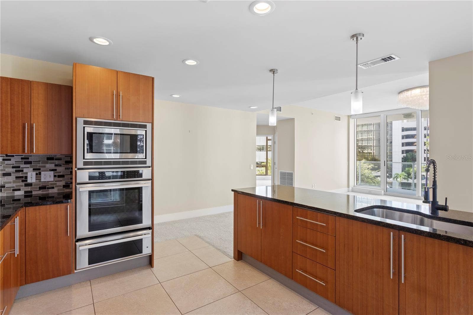 175 1ST STREET S, #303, St Petersburg, FL 33701 175 1ST STREET S, #303, St Petersburg, FL 33701