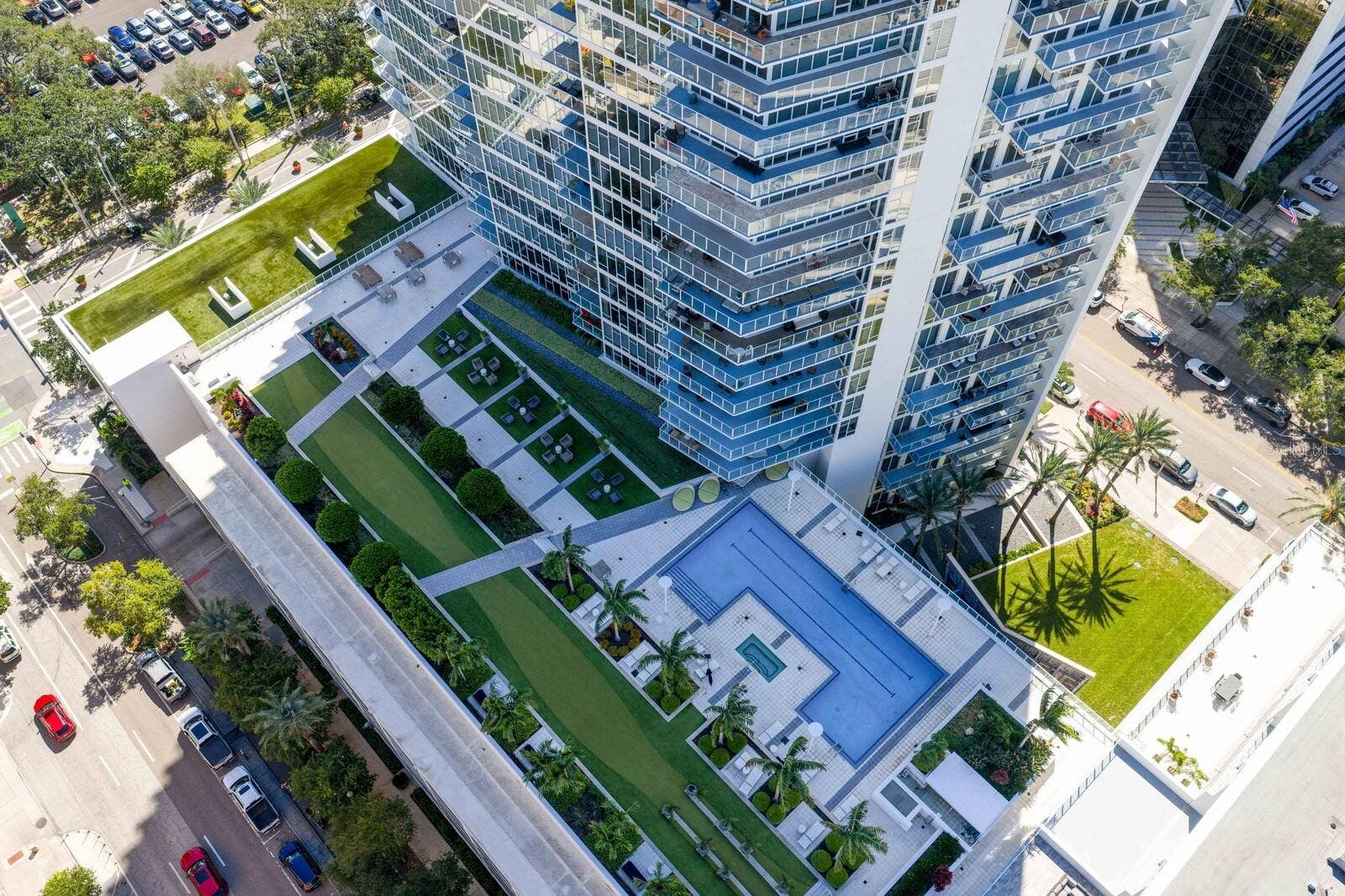 175 1ST STREET S, #303, St Petersburg, FL 33701 175 1ST STREET S, #303, St Petersburg, FL 33701