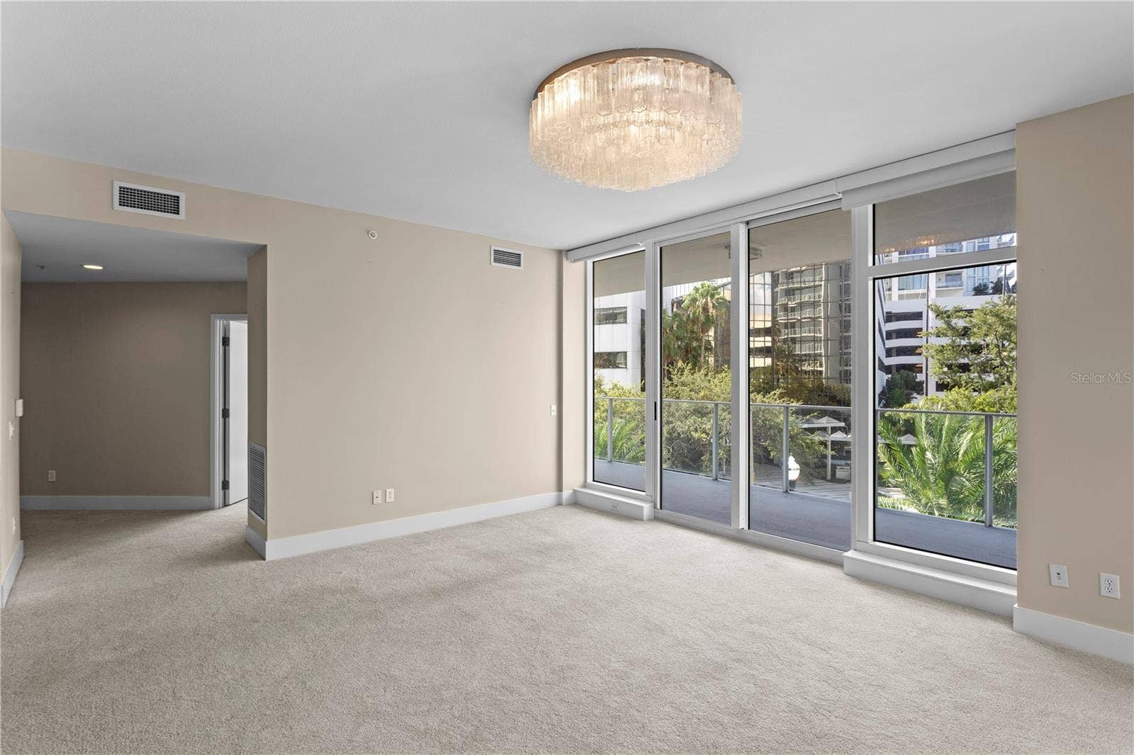 175 1ST STREET S, #303, St Petersburg, FL 33701 Living Room