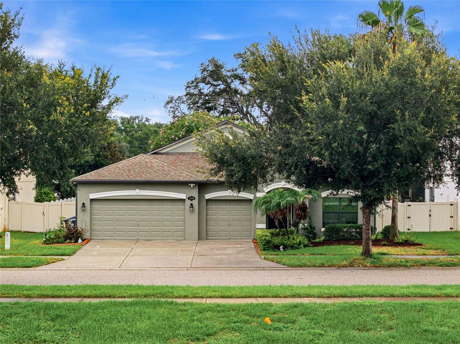 Property photo for 1008 OAKCREST DRIVE, Brandon, FL