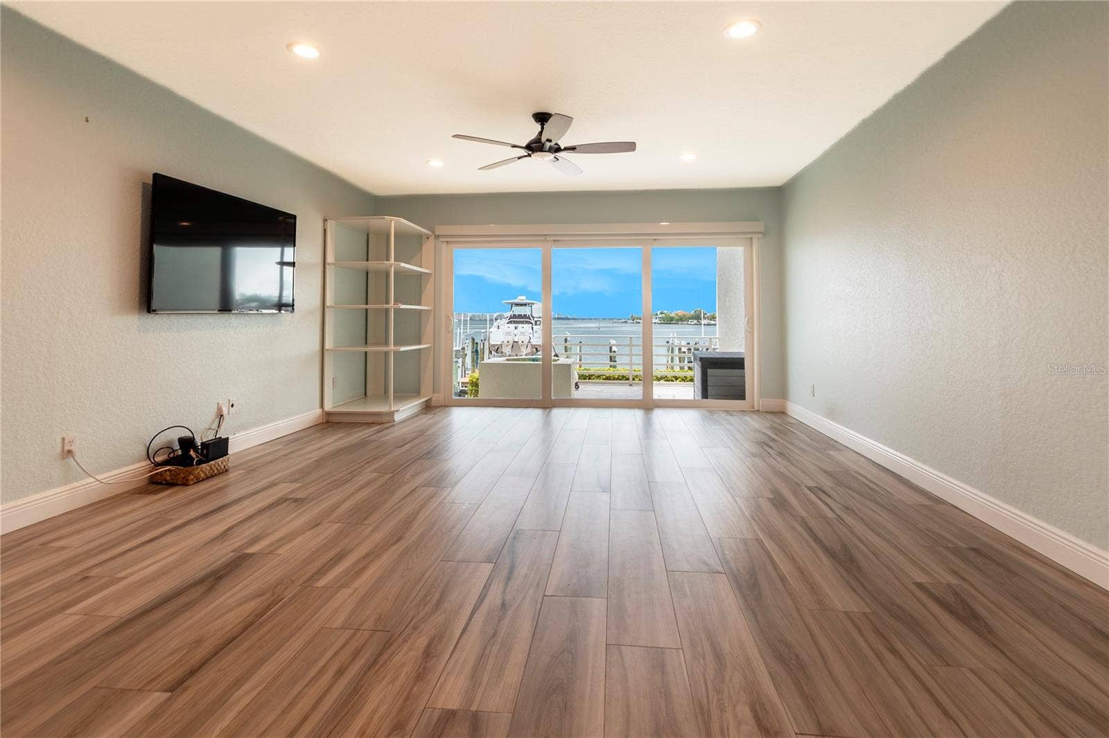 4651 MIRABELLA COURT, St Pete Beach, FL 33706 4651 MIRABELLA COURT, St Pete Beach, FL 33706
