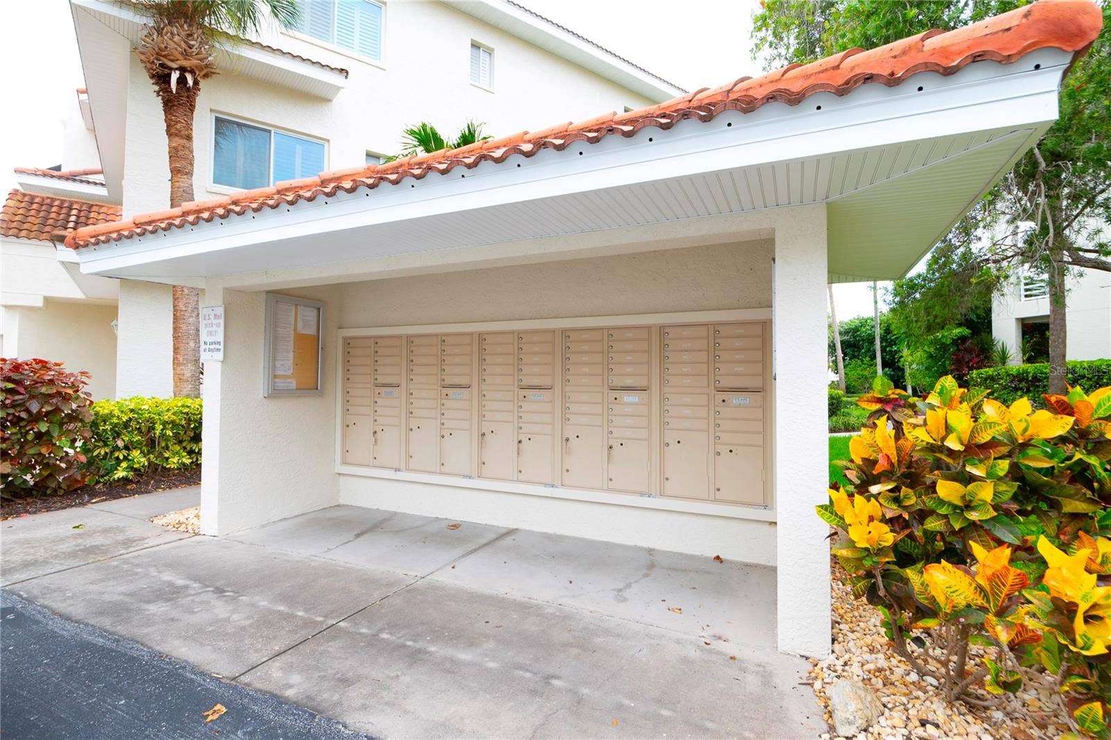 4651 MIRABELLA COURT, St Pete Beach, FL 33706 4651 MIRABELLA COURT, St Pete Beach, FL 33706