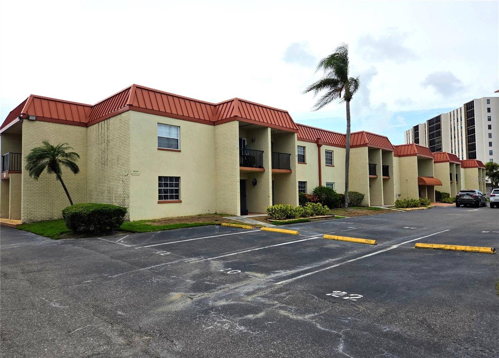 10365 PARADISE BOULEVARD, #13, Treasure Island, FL 33706 10365 PARADISE BOULEVARD, #13, Treasure Island, FL 33706