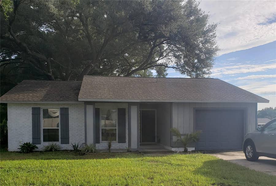 Property photo for 404 KING LOUIS COURT, Seffner, FL