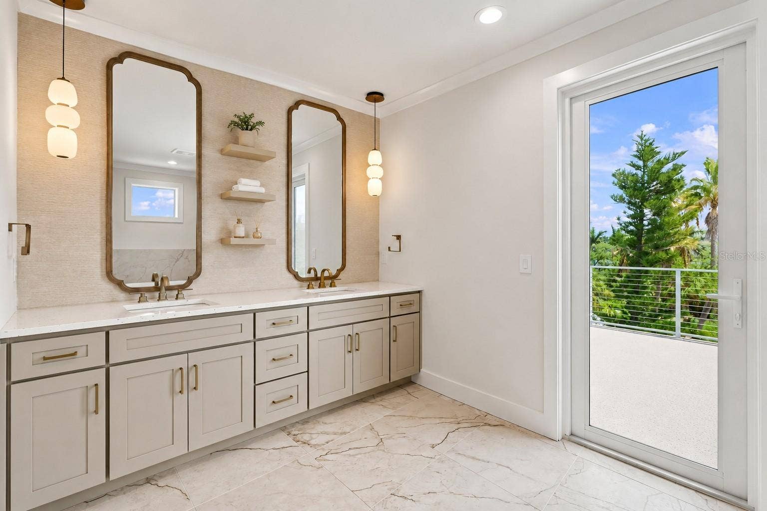 19101 GULF BOULEVARD, Indian Shores, FL 33785