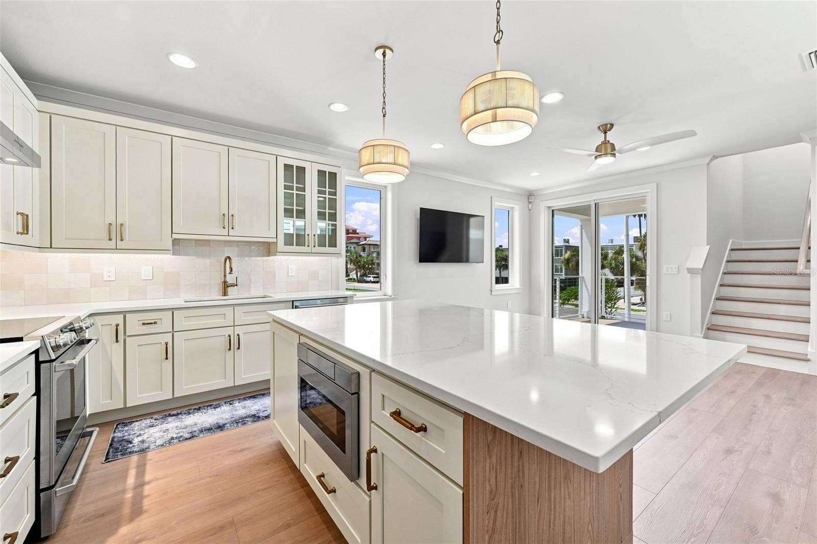 19101 GULF BOULEVARD, Indian Shores, FL 33785