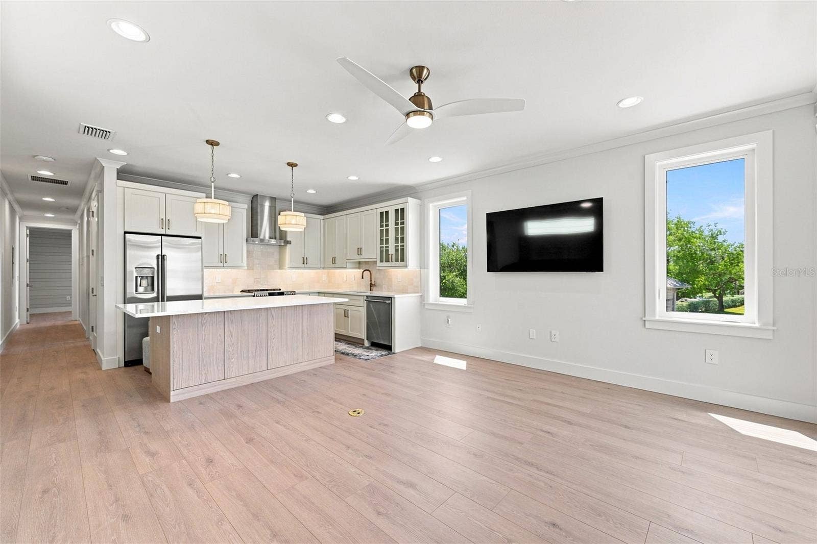 19101 GULF BOULEVARD, Indian Shores, FL 33785