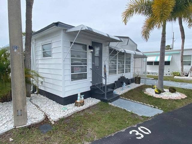 Property photo for 4851 W GANDY BOULEVARD, #B10L30, Tampa, FL