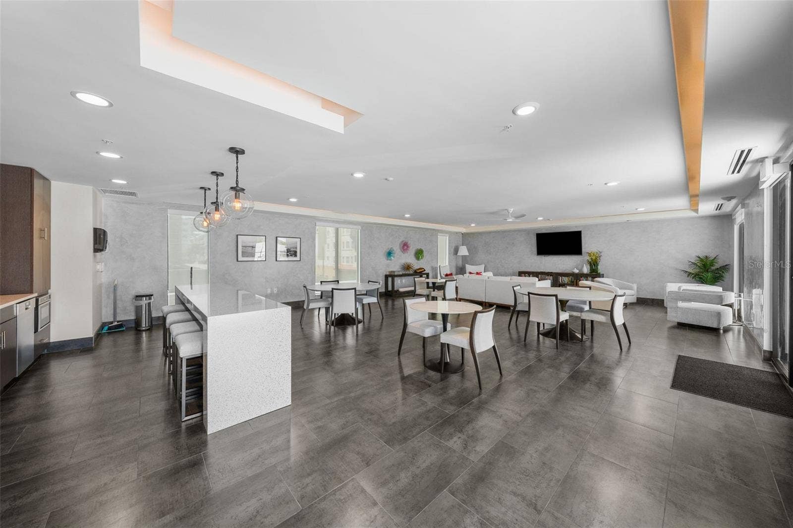 199 DALI BOULEVARD, #807, St Petersburg, FL 33701 199 DALI BOULEVARD, #807, St Petersburg, FL 33701