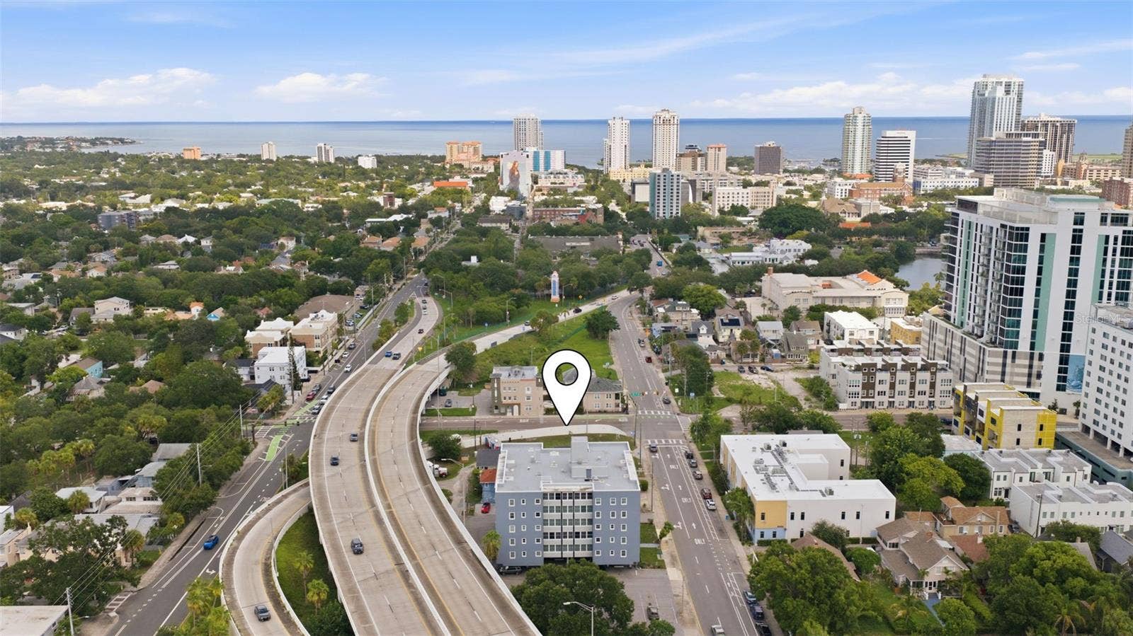841 4TH AVENUE N, #27, St Petersburg, FL 33701 Centrally located near downtown dining, shopping, entertainment, museums, parks, and the St. Pete waterfront.