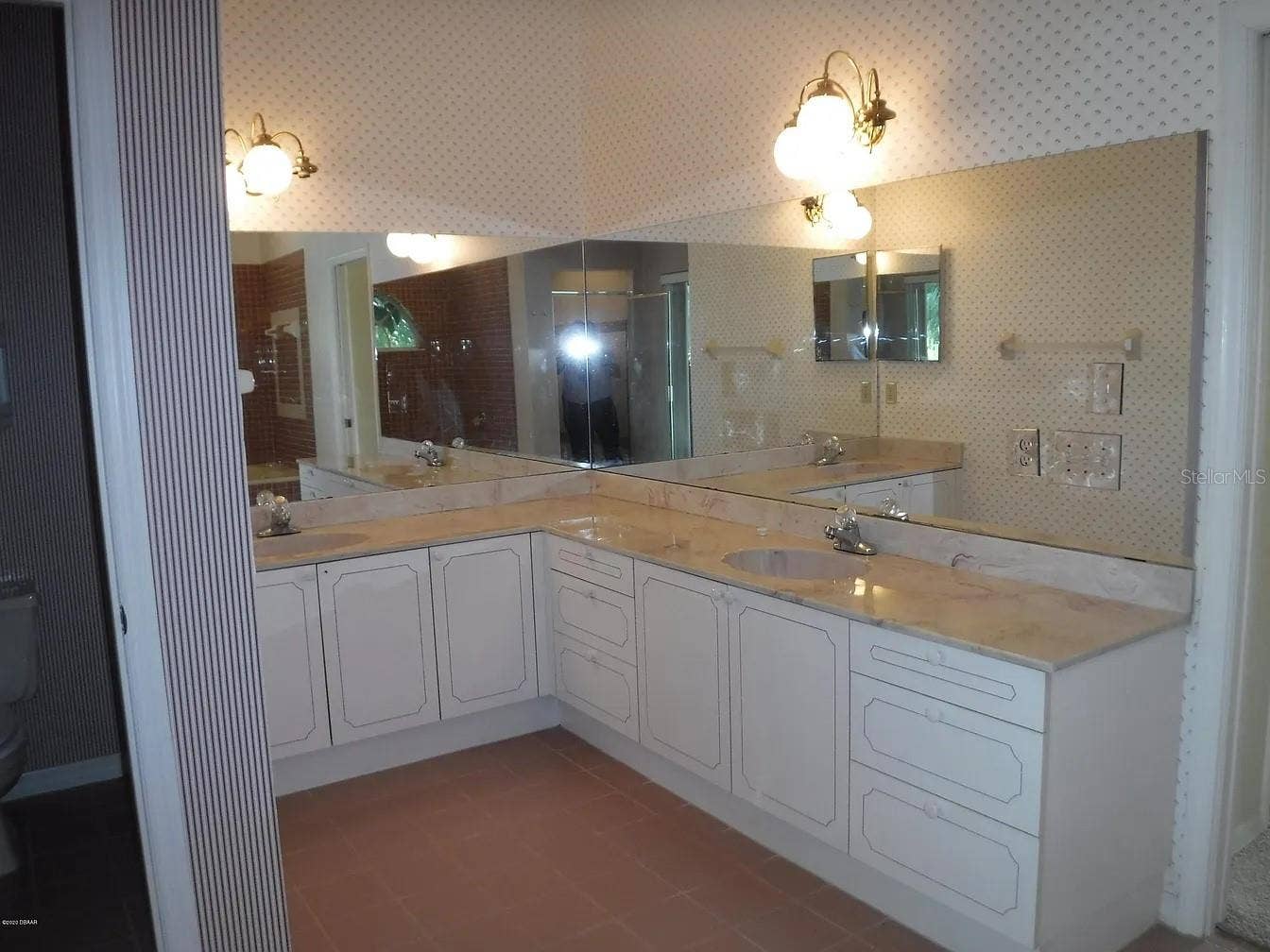 105 MARBLED GODWIT COURT, Daytona Beach, FL 32119 105 MARBLED GODWIT COURT, Daytona Beach, FL 32119