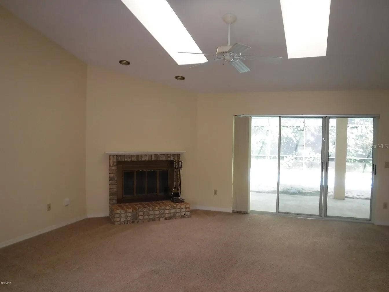 105 MARBLED GODWIT COURT, Daytona Beach, FL 32119 105 MARBLED GODWIT COURT, Daytona Beach, FL 32119