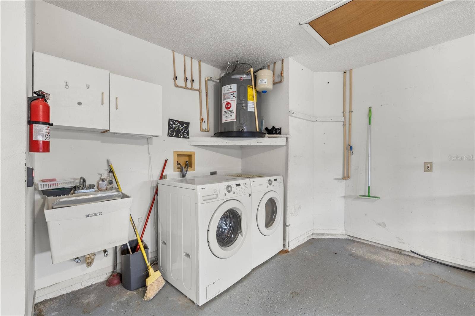 4739 CARRINGTON COURT, New Port Richey, FL 34655 4739 CARRINGTON COURT, New Port Richey, FL 34655
