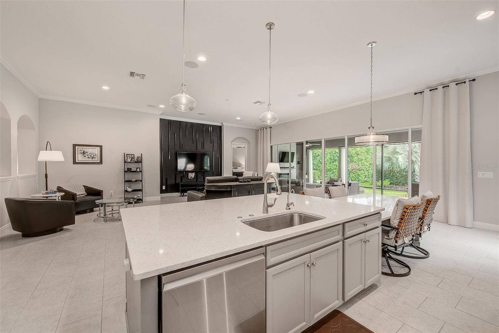 6916 NEOPOLITAN COURT, Apollo Beach, FL 33572