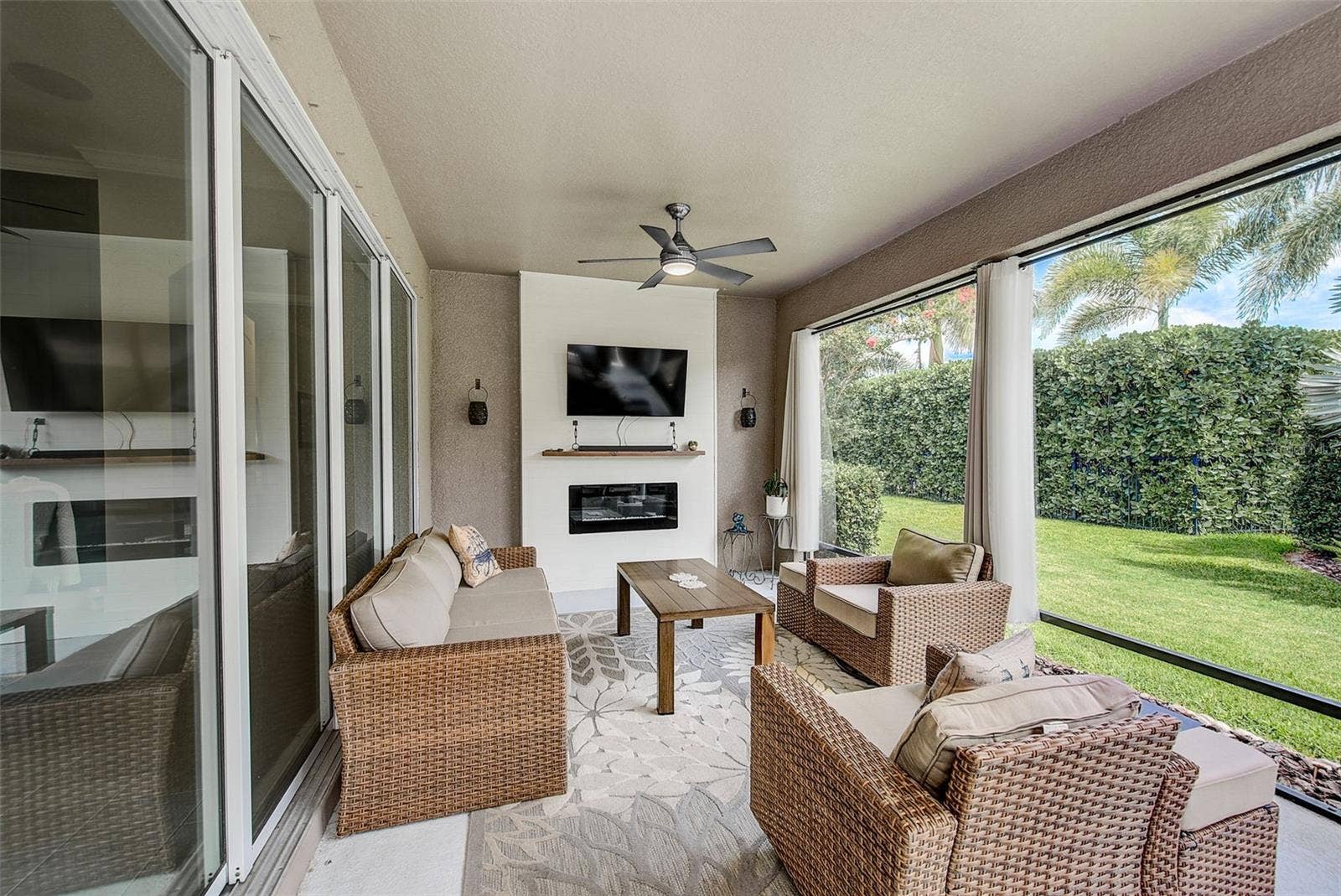 6916 NEOPOLITAN COURT, Apollo Beach, FL 33572