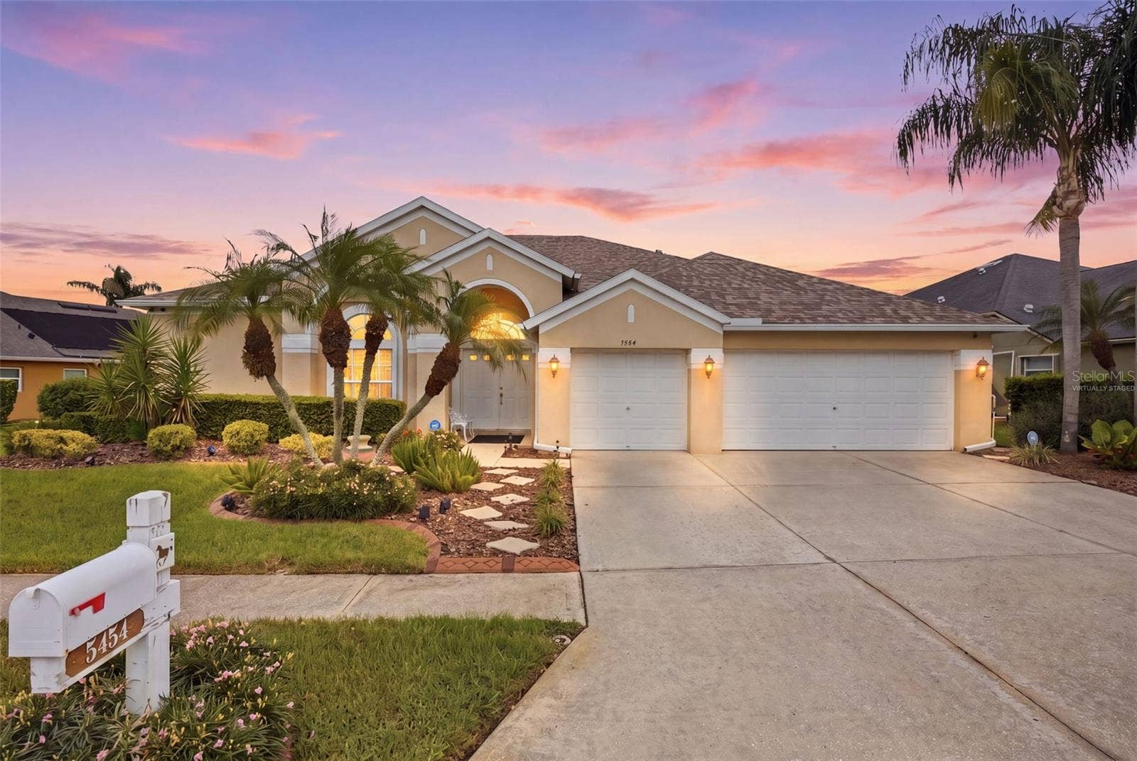 5454 SPECTACULAR BID DRIVE, Wesley Chapel, FL 33544 Virtually Staged