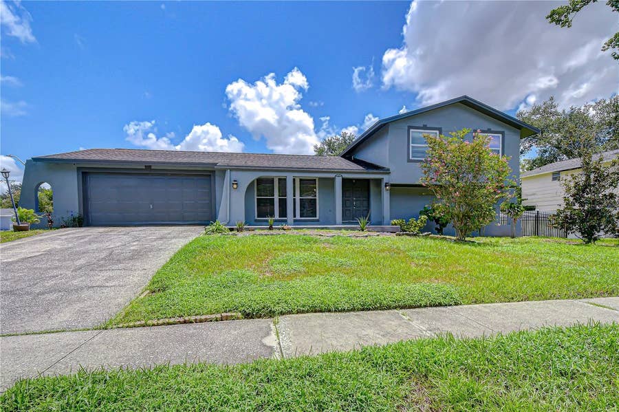 Property photo for 4723 SOUTHBREEZE DRIVE, Tampa, FL