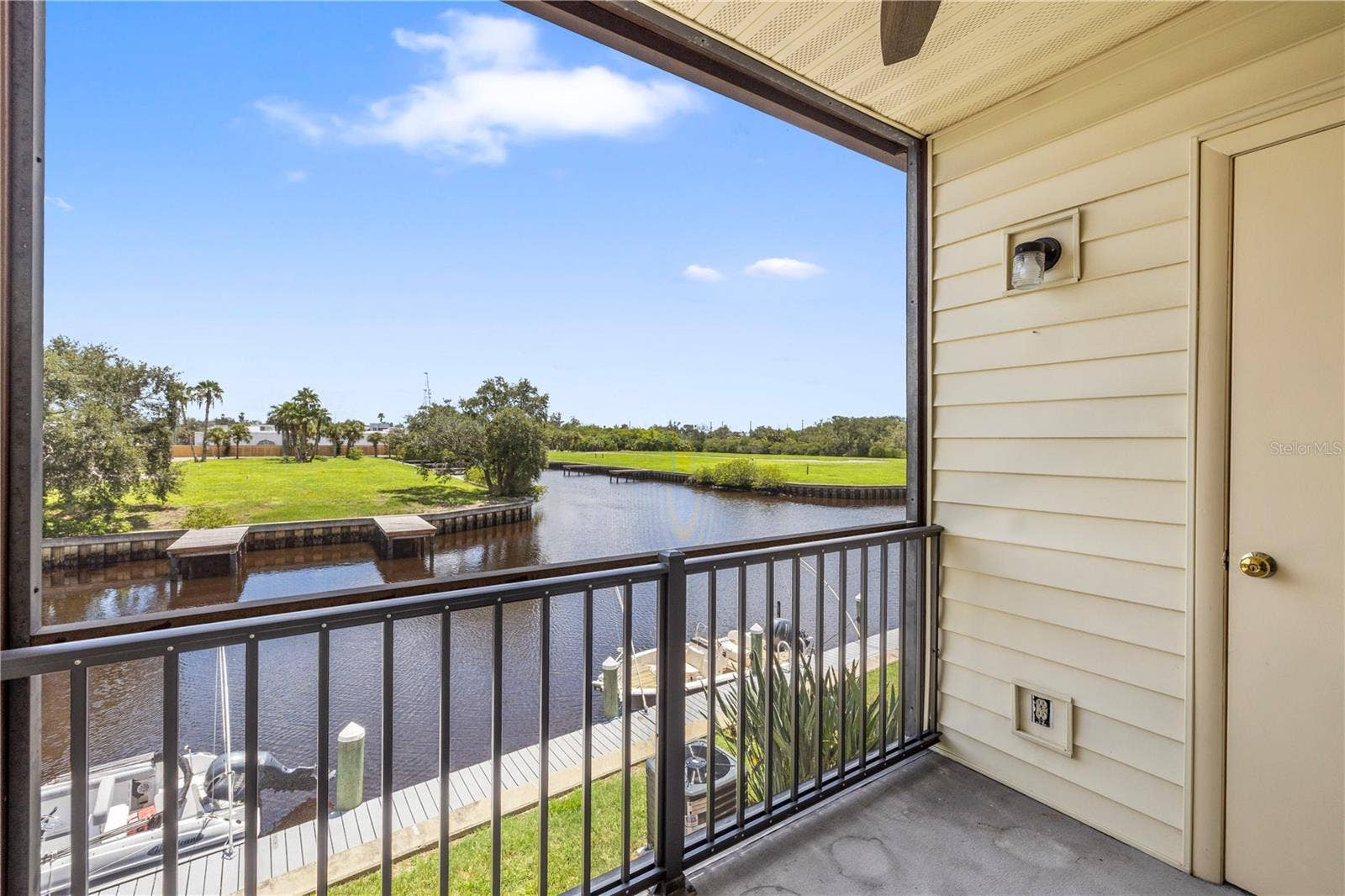 428 MOORINGS COVE DRIVE, #7F, Tarpon Springs, FL 34689