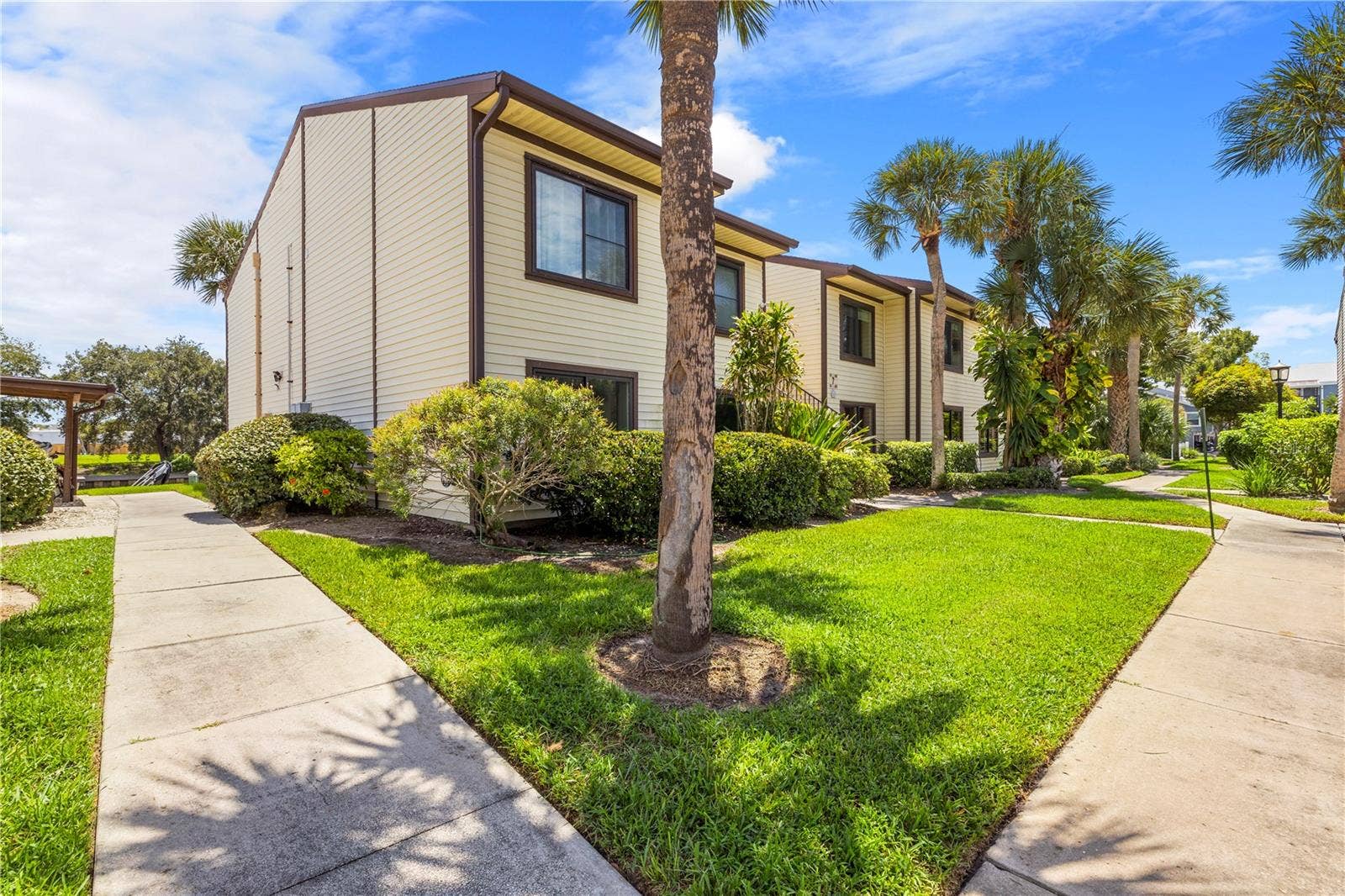 428 MOORINGS COVE DRIVE, #7F, Tarpon Springs, FL 34689