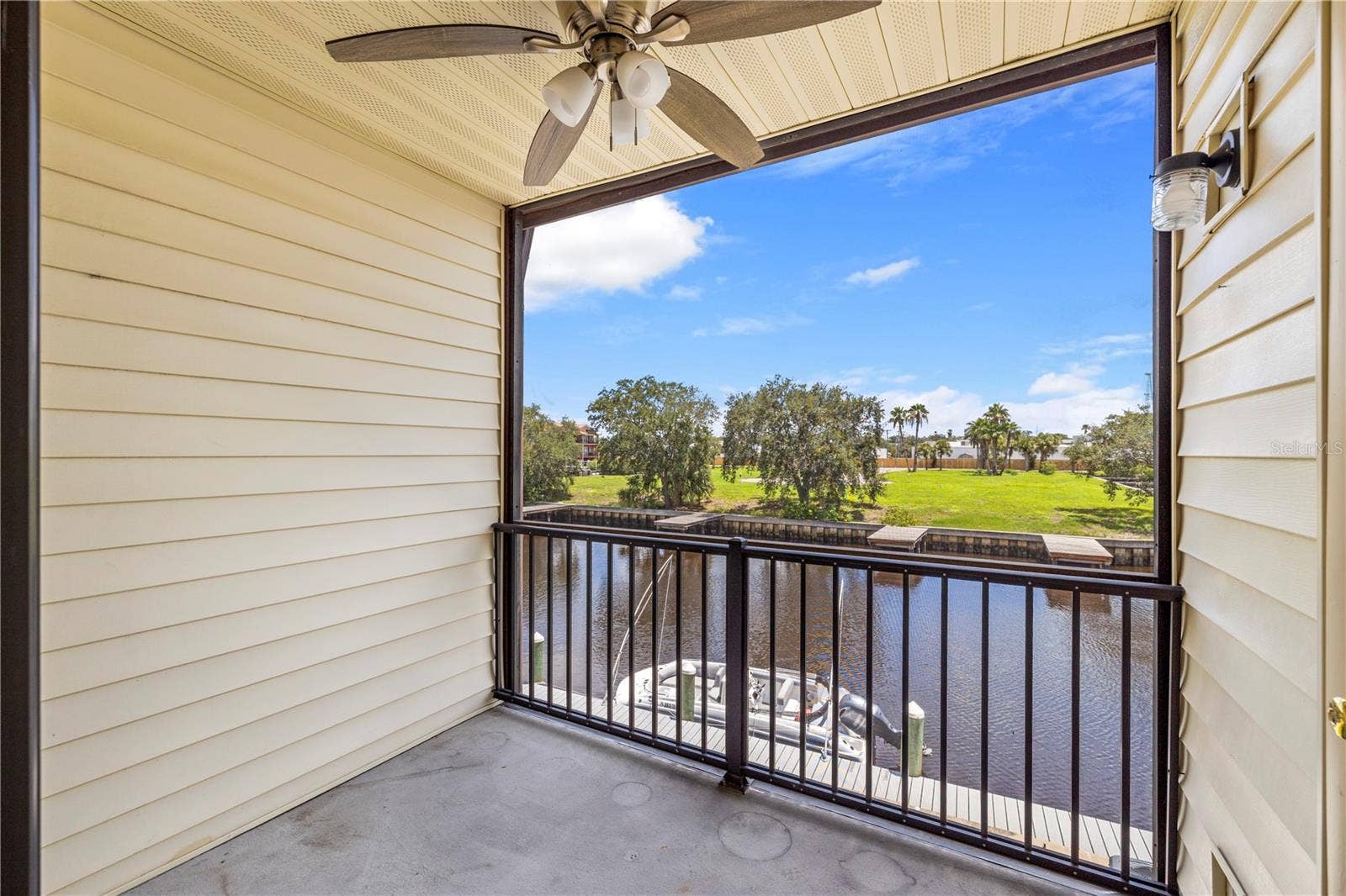 428 MOORINGS COVE DRIVE, #7F, Tarpon Springs, FL 34689