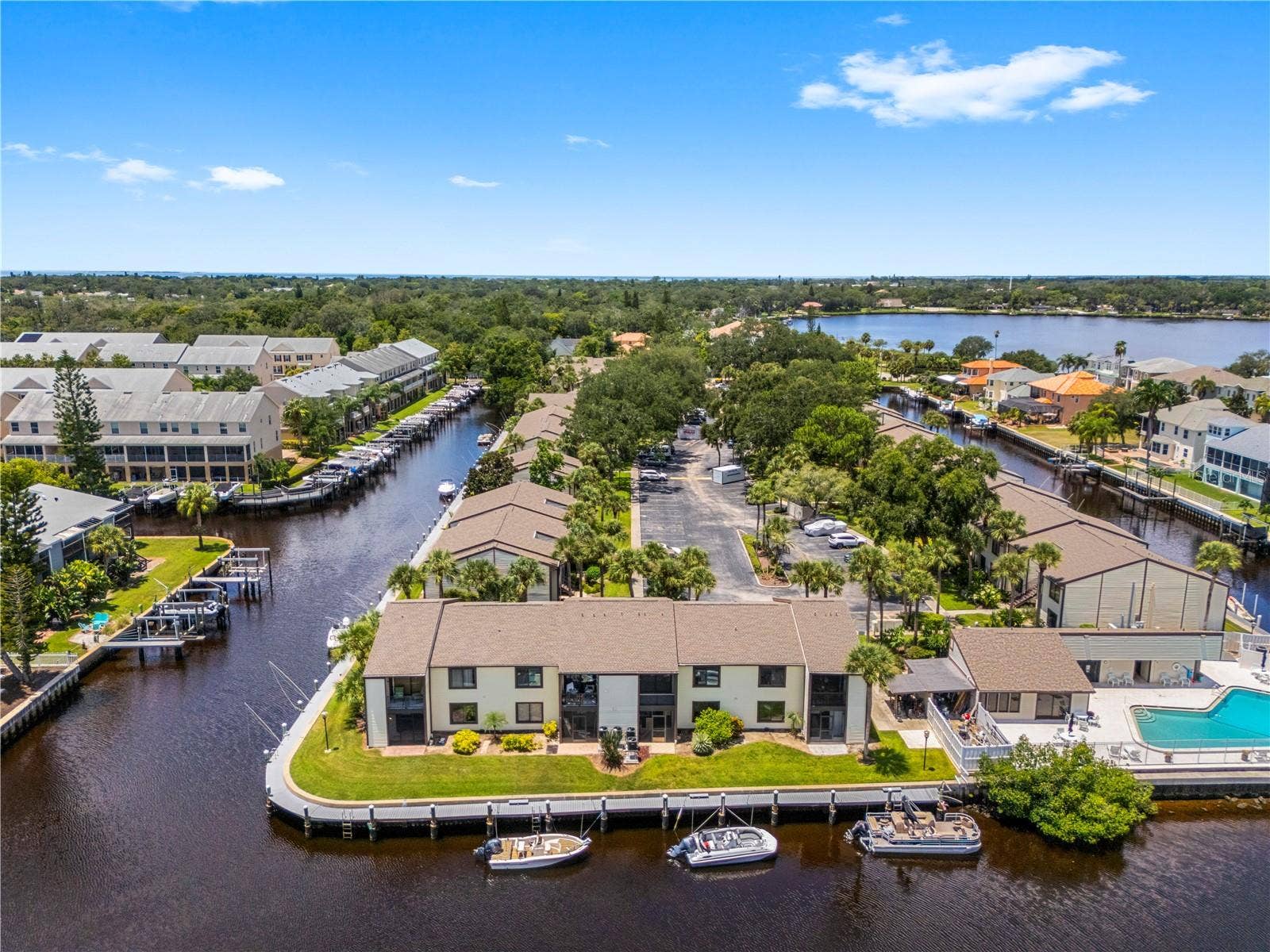428 MOORINGS COVE DRIVE, #7F, Tarpon Springs, FL 34689