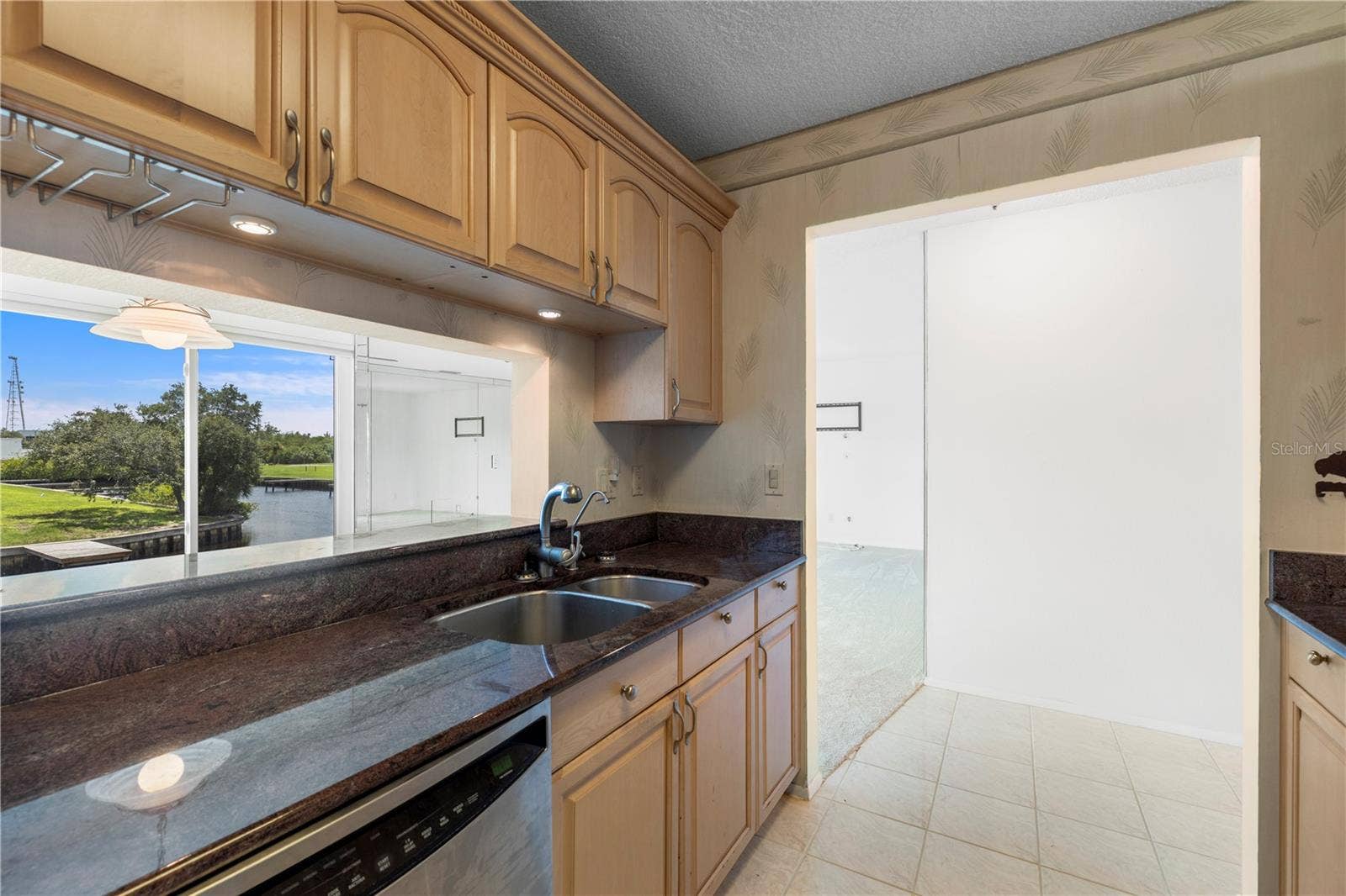 428 MOORINGS COVE DRIVE, #7F, Tarpon Springs, FL 34689