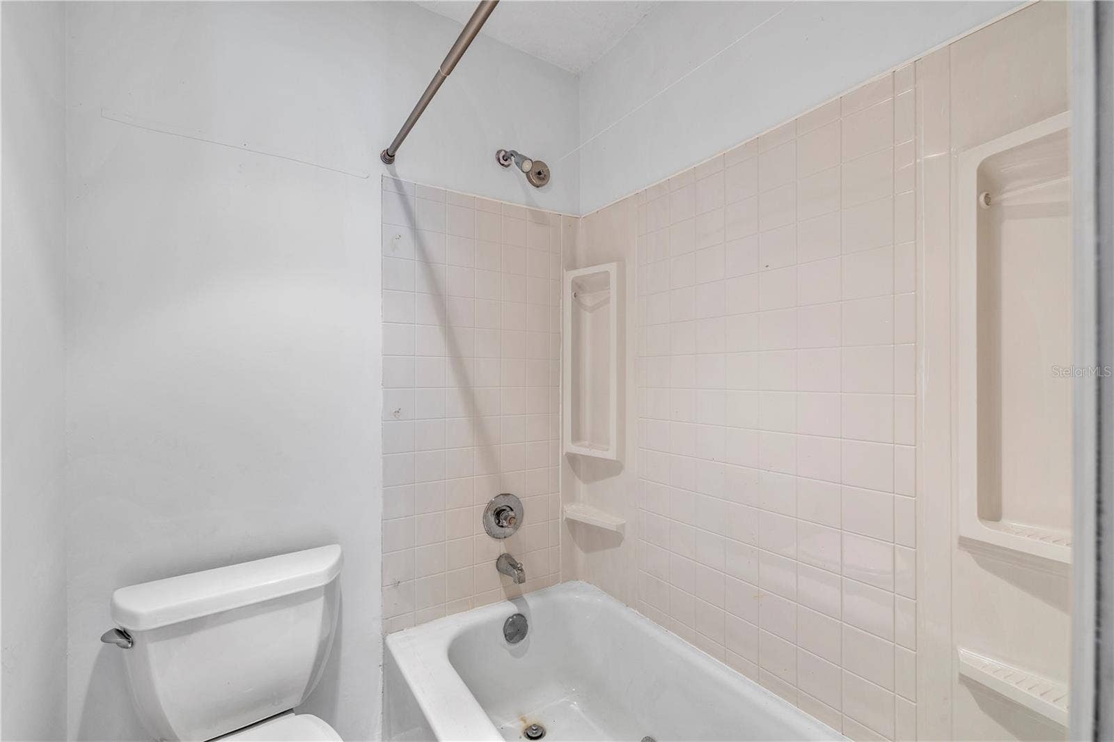 428 MOORINGS COVE DRIVE, #7F, Tarpon Springs, FL 34689